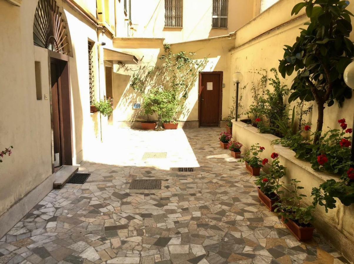Royal Holiday House At The Center Ρώμη Εξωτερικό φωτογραφία